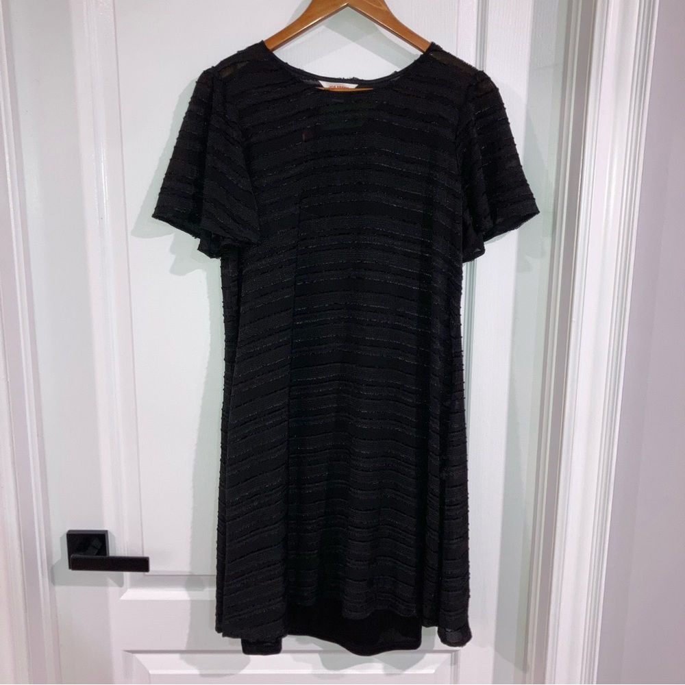 NWT Black Short Sleeve Mesh Shift Dress Joe Fresh - size S